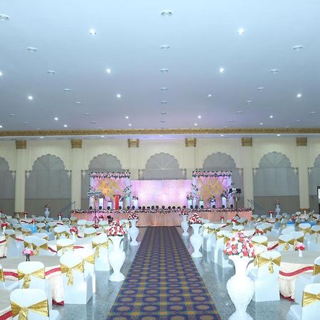 Gadiraju Palace Convention Centre & Hotel Visakhapatnam Ngoại thất bức ảnh