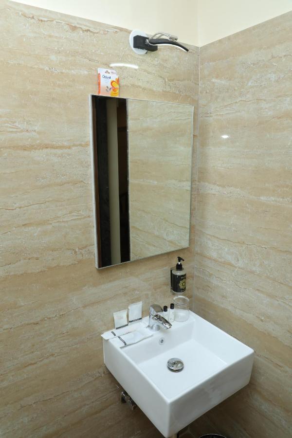 Gadiraju Palace Convention Centre & Hotel Visakhapatnam Ngoại thất bức ảnh