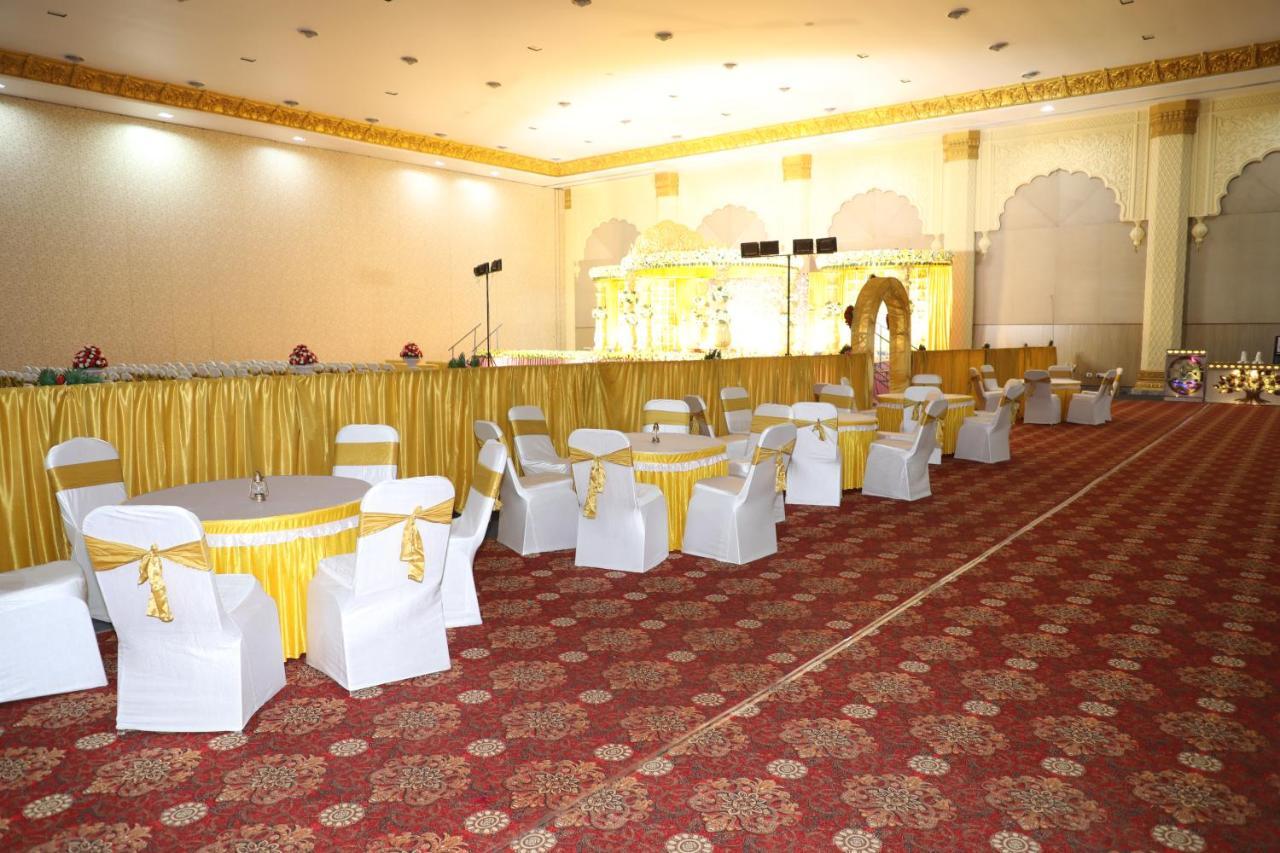 Gadiraju Palace Convention Centre & Hotel Visakhapatnam Ngoại thất bức ảnh